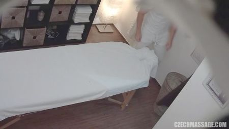 Ana Didovic Big Shits