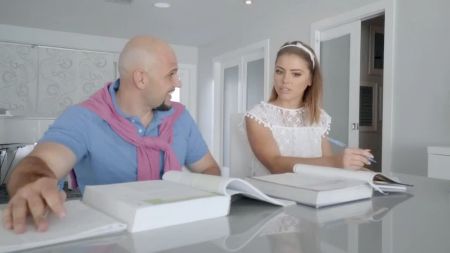 Son Caught Mom Masturbating5