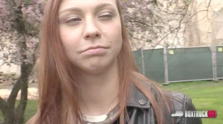 Cumshot Pay Cash Reality Facial Blowjob Mia