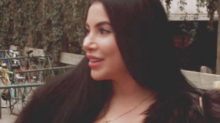 Art 2 Pblico Girl Threesome