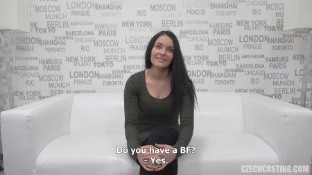 Ulling Clothes Off People