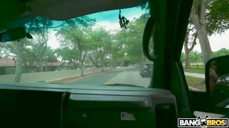 Seduced By A Cougar 02