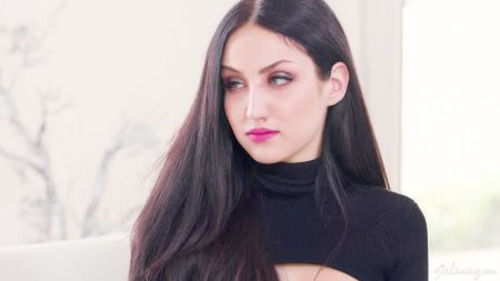 Sister Helps Brother Gia