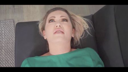 Beauty Drink Urine Boyfriend