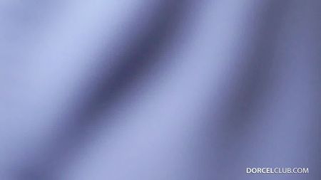 Hot Huge Webcam Girl