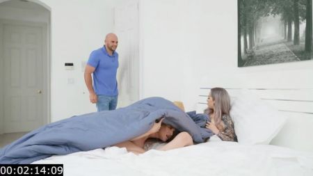 Masterbating And Dirty Talk