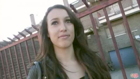 Ebony Girl Shitting Face